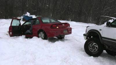 12 Volt Portable Winch - Remote Control - Vehicle, ATV, Boat Recovery