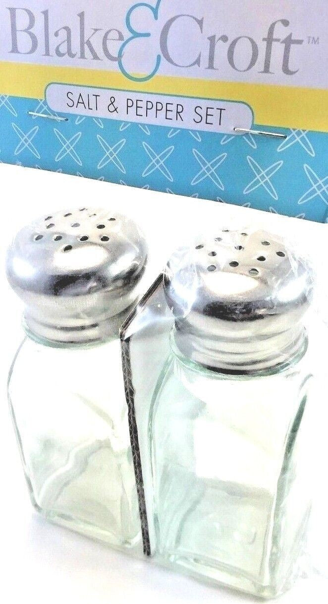 SALT & PEPPER SHAKER SET