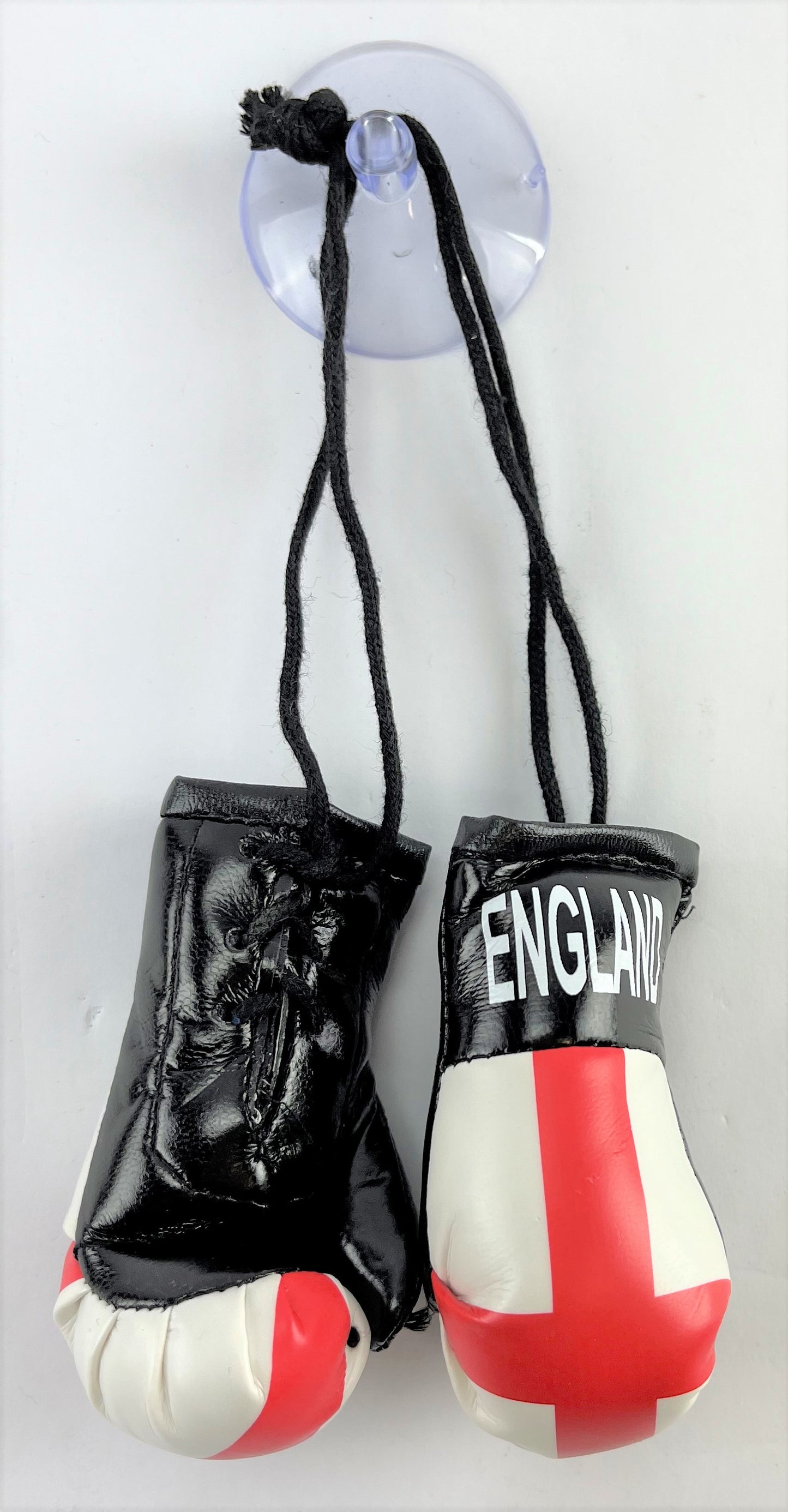 <p>Mini Boxing Gloves ENGLAND Country Flag National Pride MMA Car Mirror D&eacute;cor</p>